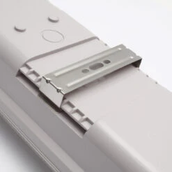 Feuchtraum-Wannenleuchte Grau 126.5cm, 2xG13 IP65 230V 8 Feuchtraum-Wannenleuchte Grau 126.5cm, 2xG13 IP65 230V -Lampen Förderung 18521 4