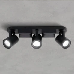 Wand-Deckenleuchte Skinn 3-Flammig Horizontal Und Vertikal Einstellbar Schwarz Oder Weiß IP20 GU10 230V