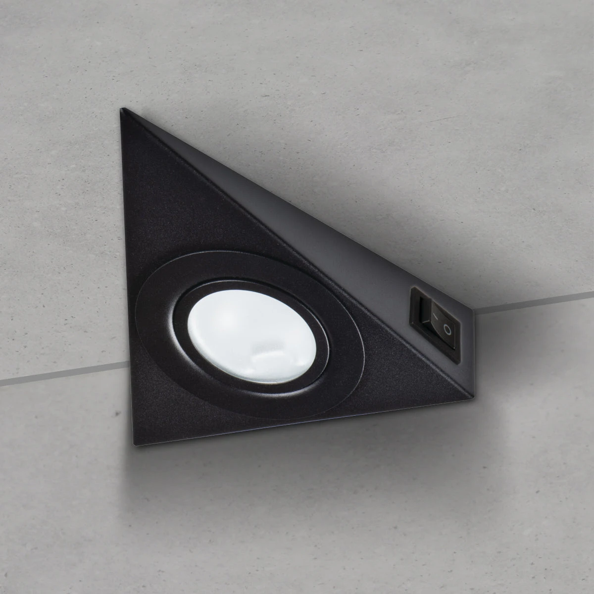 LED Möbelunterbauleuchte Aftenrød Dreieckstrahler Mit Oder Ohne Schalter Schwarz IP20 G4 12V 1 LED Möbelunterbauleuchte Aftenrød Dreieckstrahler Mit Oder Ohne Schalter Schwarz IP20 G4 12V