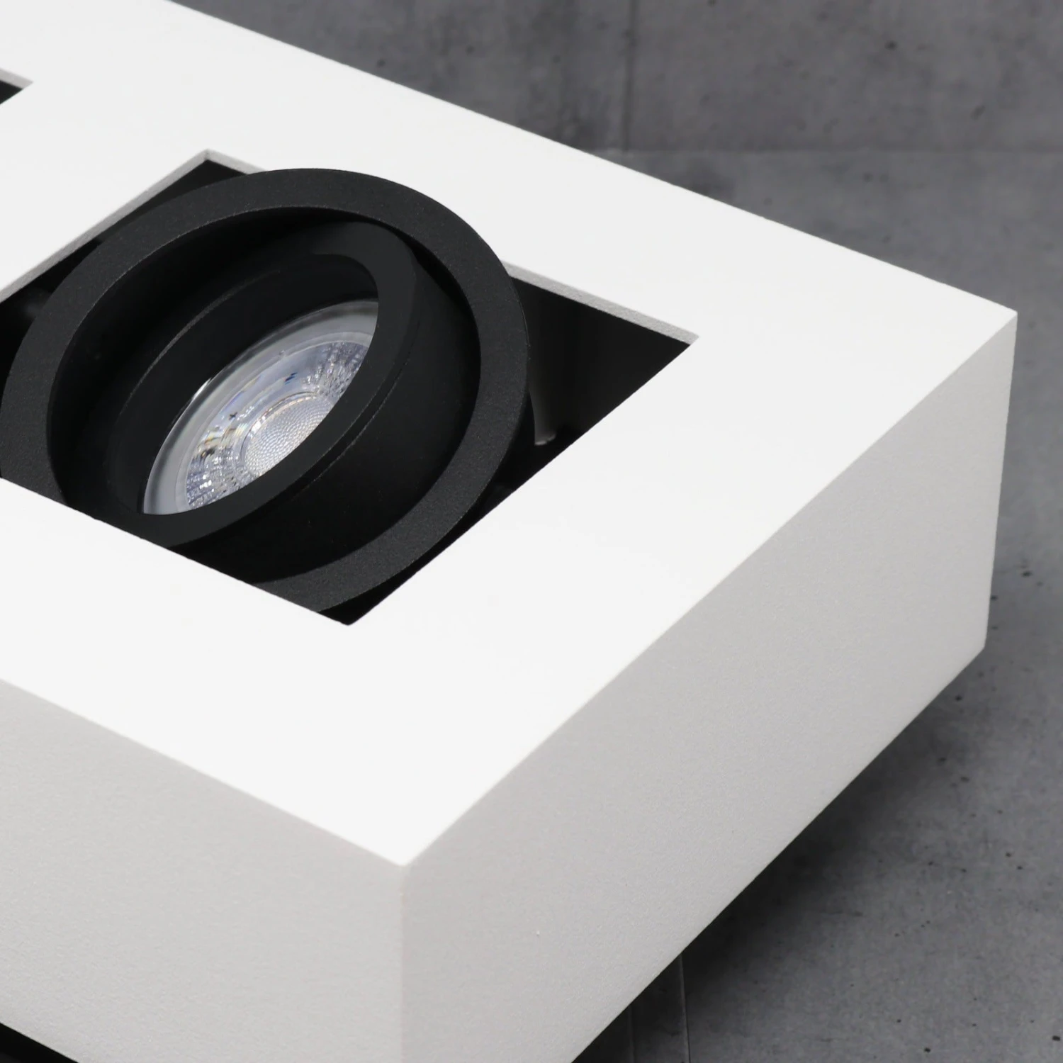 Aufbaustrahler Fjord 2-flammig Eckig Weiß 230V 5 Aufbaustrahler Fjord 2-flammig Eckig Weiß 230V – Bild 5