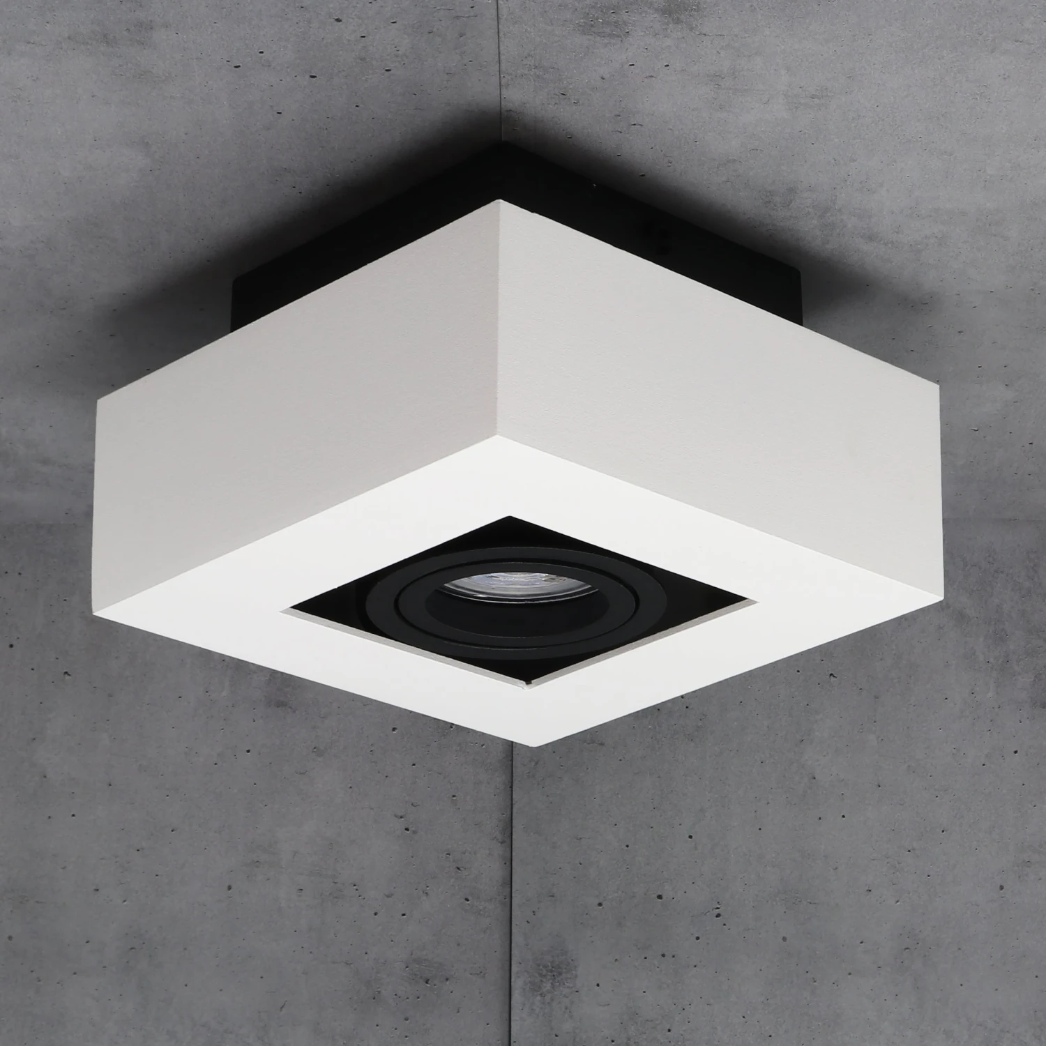 Aufbaustrahler 1-flammig Eckig Nizza Weiß 230V 1 Aufbaustrahler 1-flammig Eckig Nizza Weiß 230V