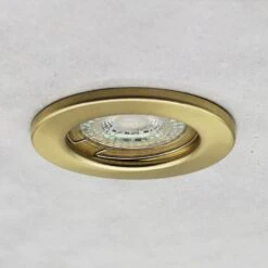 LED Einbaustrahler Decoro 6.2W Dimmbar Starr Rund Matt - Messing GU10 230V 10 LED Einbaustrahler Decoro 6.2W Dimmbar Starr Rund Matt - Messing GU10 230V -Lampen Förderung IMG 4385