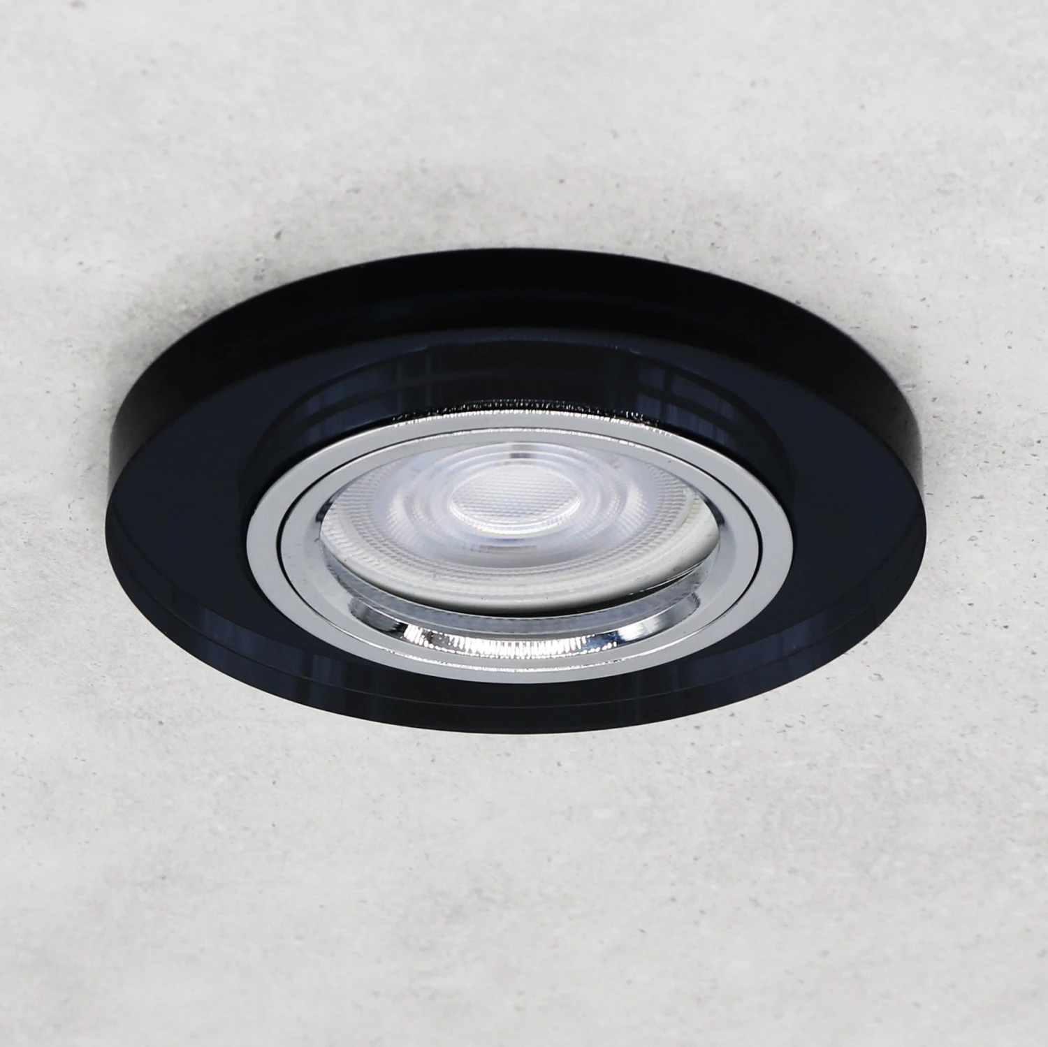 LED Einbaustrahler Extra-Flach Rund Cristal 5W Warmweiß Rund Schwarz 230V 1 LED Einbaustrahler Extra-Flach Rund Cristal 5W Warmweiß Rund Schwarz 230V