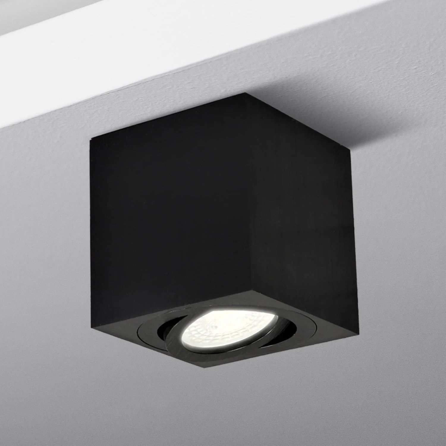LED Aufbauleuchte Milano 6.2W Dimmbar Eckig Alu-Schwarz 230V 1 LED Aufbauleuchte Milano 6.2W Dimmbar Eckig Alu-Schwarz 230V